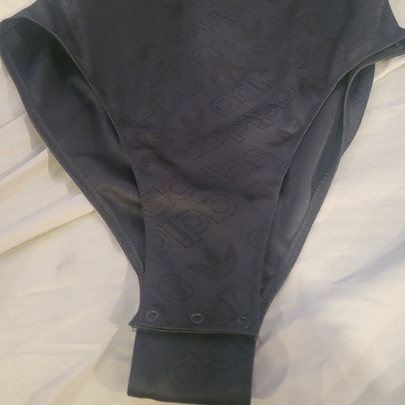 Woman's ADIDAS Stretch Bodysuit Size Small - Picture 4 of 6